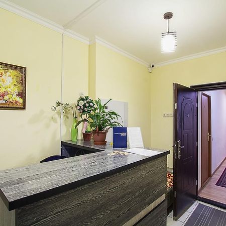 Bereket Hotel Astana Buitenkant foto